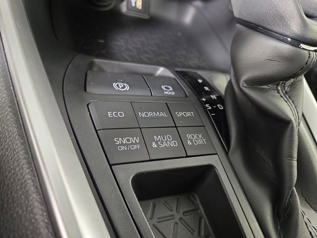 New 2025 Toyota RAV4 XLE image 29