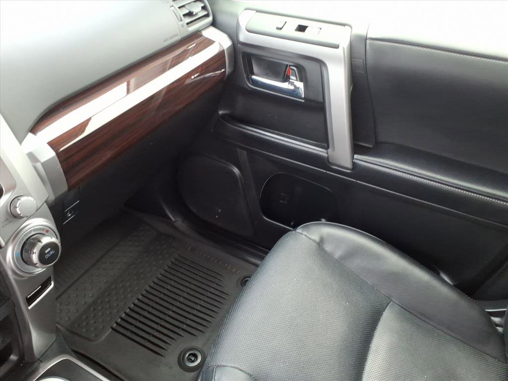 Used 2023 Toyota 4Runner Limited AWD/4WD image 37