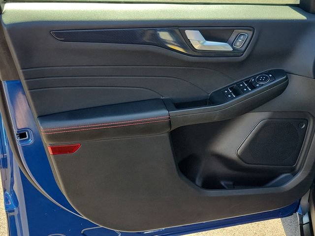 Certified 2023 Ford Escape ST-Line Select w/ Tech Pack #1 AWD/4WD image 10