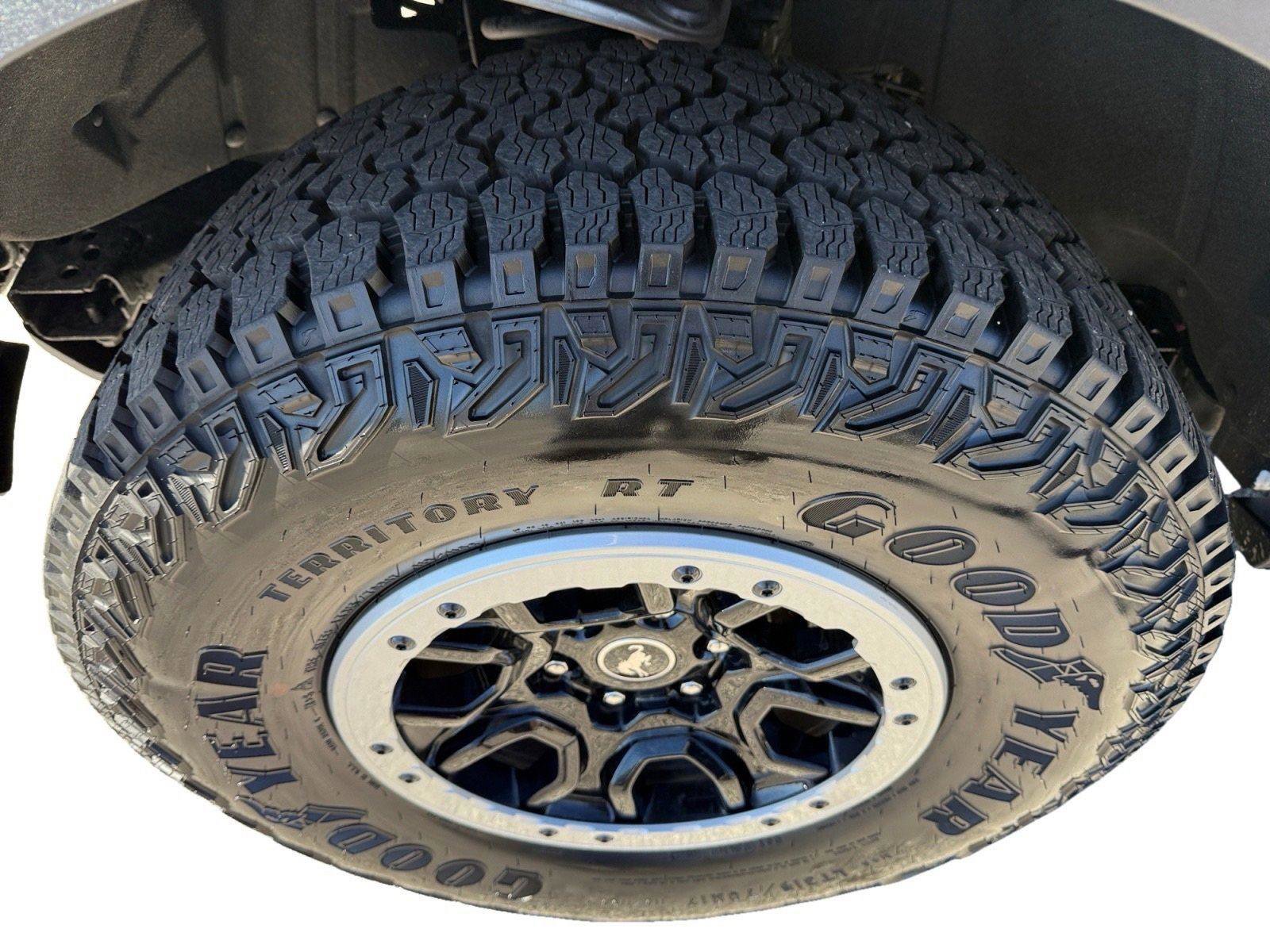 Certified 2025 Ford Bronco Badlands image 9