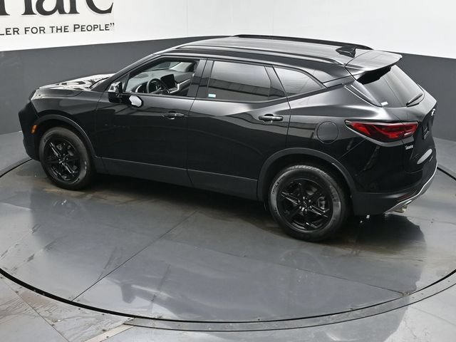 Used 2023 Chevrolet Blazer LT w/ Midnight/Sport Edition FWD image 40