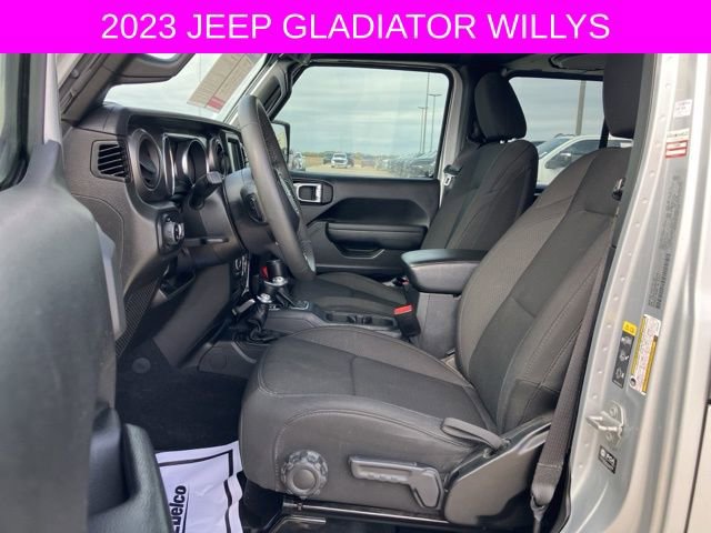 Used 2023 Jeep Gladiator Willys image 23