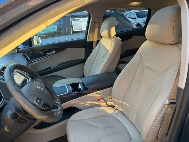 Used 2018 Lincoln MKX Select w/ Select Plus Package image 9