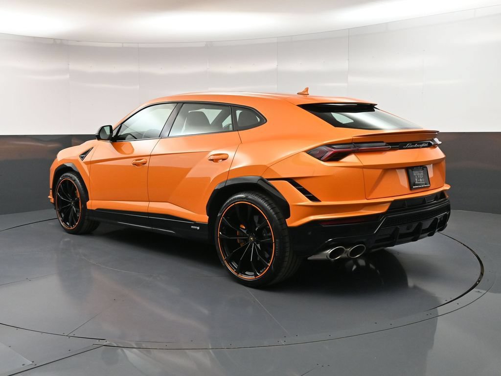 Used 2023 Lamborghini Urus S AWD/4WD image 3