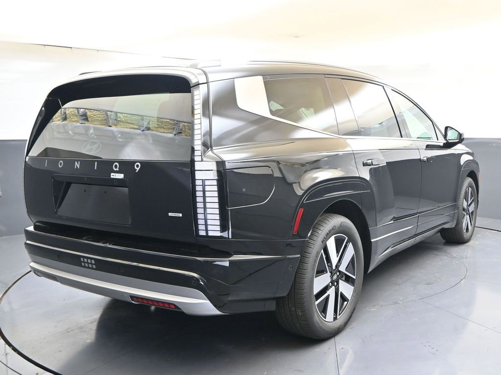 New 2026 Hyundai Ioniq 9 SEL image 5