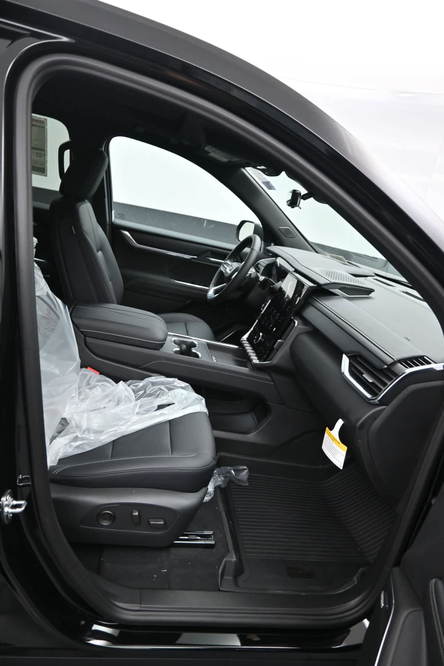 New 2026 GMC Acadia Elevation w/ Black Edition FWD image 11
