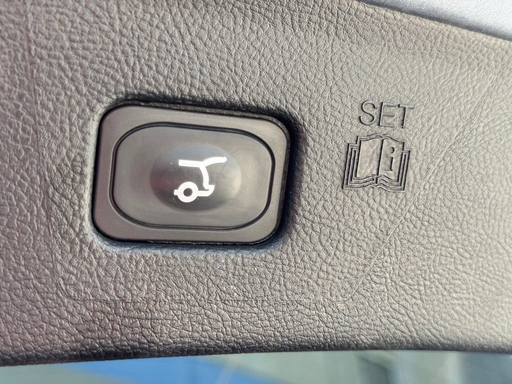 Used 2024 Ford Edge SEL w/ Convenience Package image 33