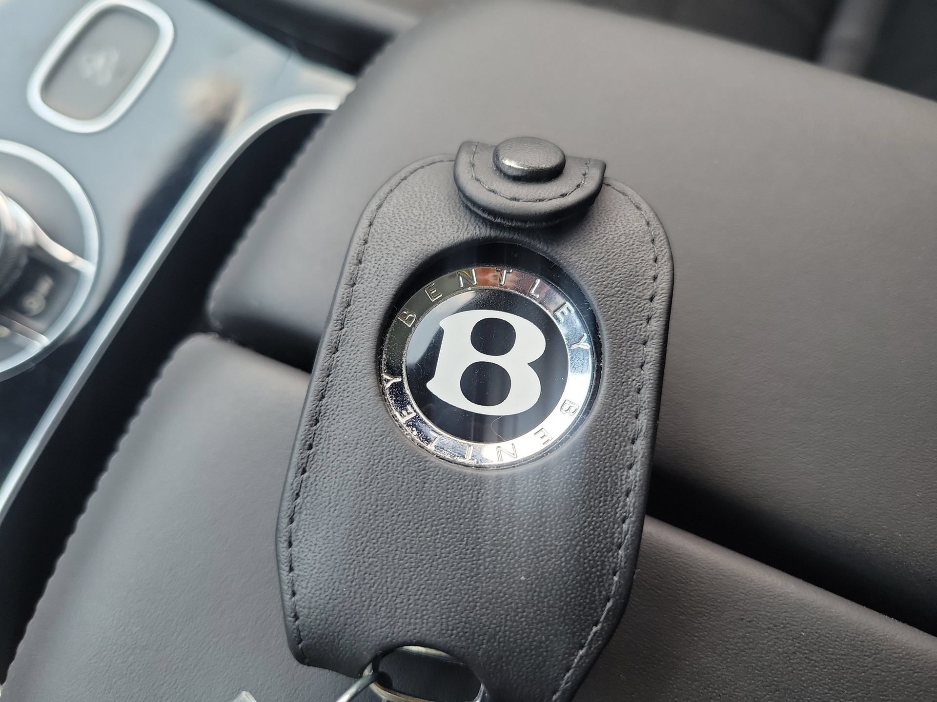 Certified 2023 Bentley Bentayga AWD/4WD image 46