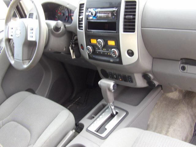 Used 2016 Nissan Frontier SV w/ SV Value Truck Package image 15