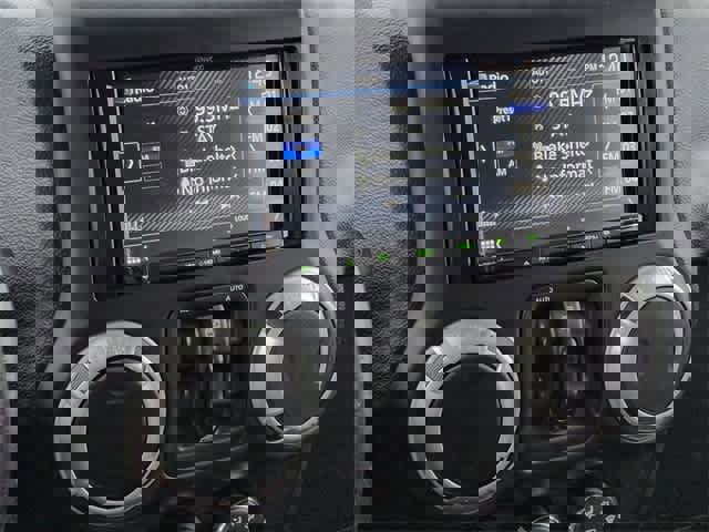 Used 2014 Jeep Wrangler Freedom Edition image 26