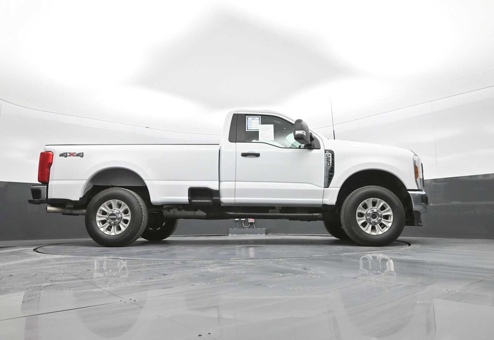Used 2024 Ford F250 XL w/ XL Driver Assist Package image 30