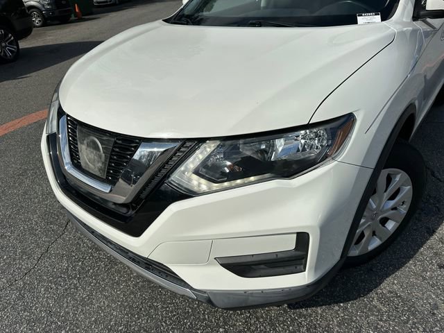 Used 2017 Nissan Rogue S w/ Appearance Package image 9