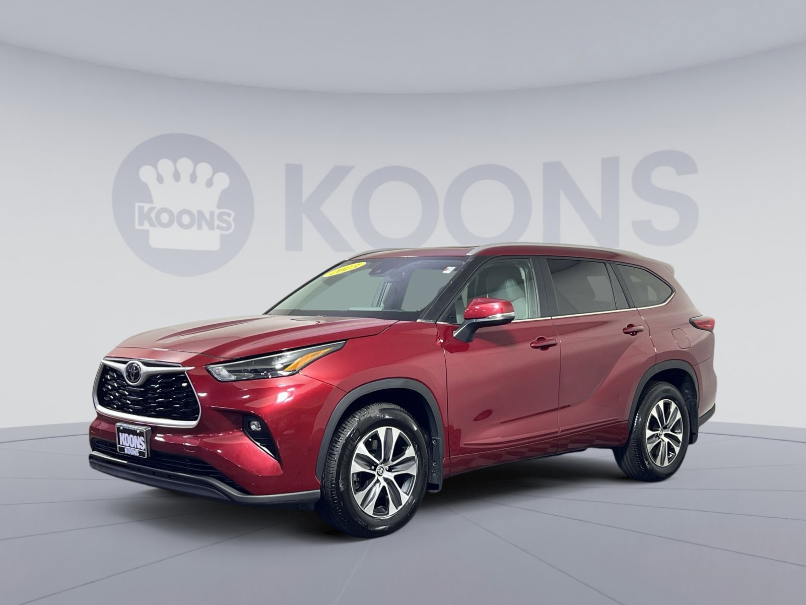Used 2023 Toyota Highlander XLE