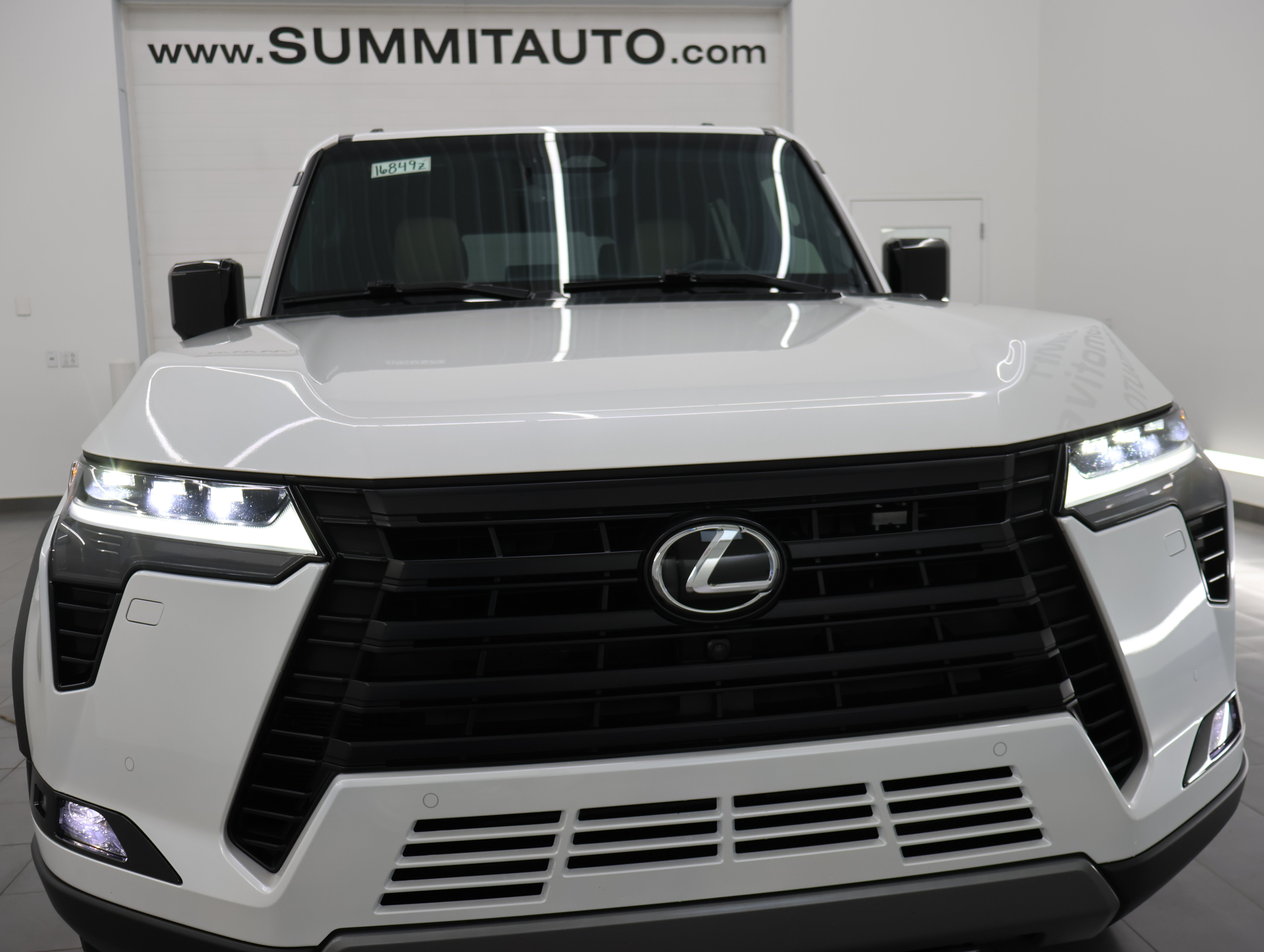 Used 2024 Lexus GX 550 AWD/4WD image 23