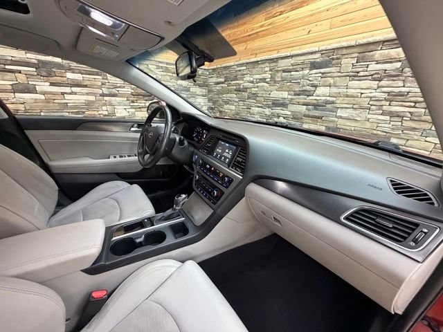 Used 2017 Hyundai Sonata Sport w/ Value Edition Package 02 FWD image 17