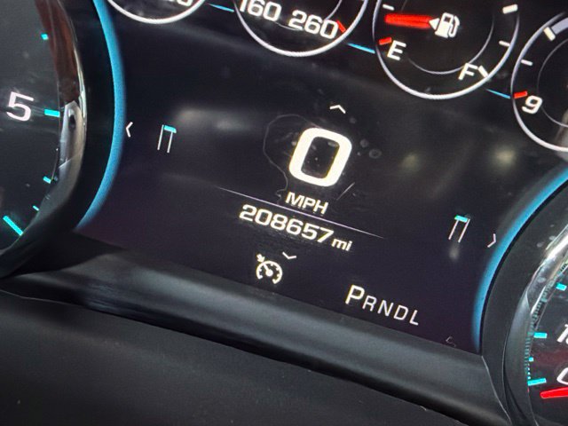 Used 2018 Chevrolet Suburban Premier AWD/4WD image 6