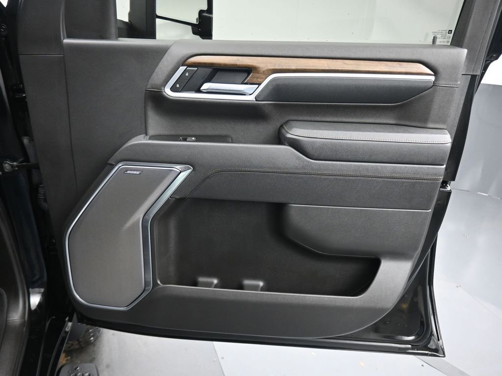 Used 2025 Chevrolet Silverado 2500 High Country image 51