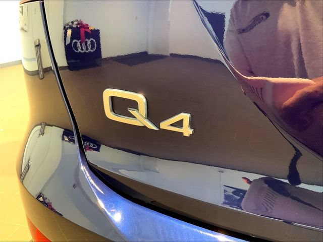 Certified 2023 Audi Q4 e-tron Premium Plus w/ Premium Plus AWD/4WD image 18