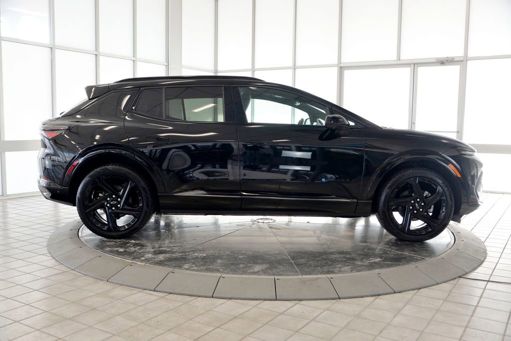 Certified 2024 Chevrolet Equinox EV RS image 9