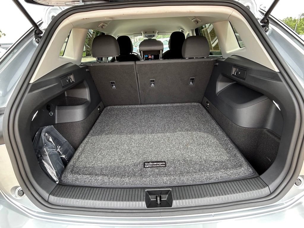 Certified 2025 Volkswagen Tiguan S FWD image 52