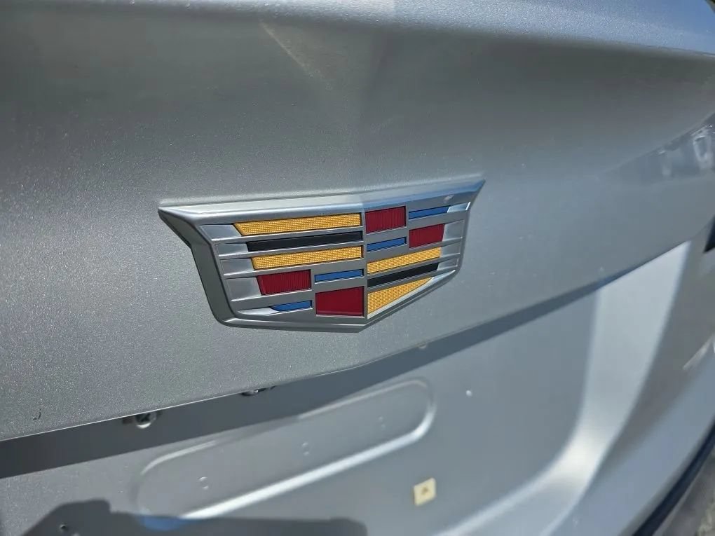 Used 2020 Cadillac XT4 Sport w/ Cold Weather Package AWD/4WD image 10