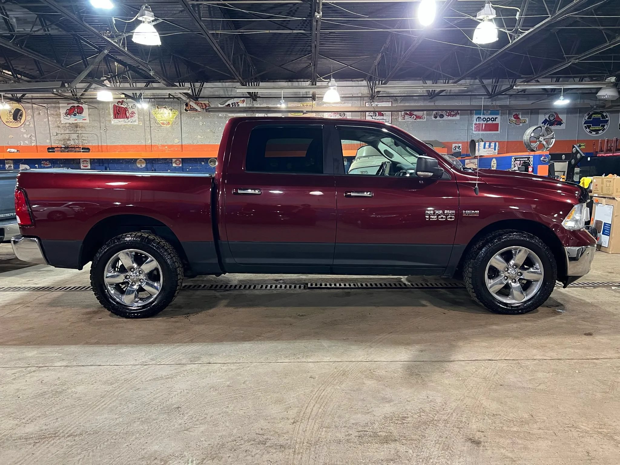 Used 2017 RAM 1500 Big Horn AWD/4WD image 2
