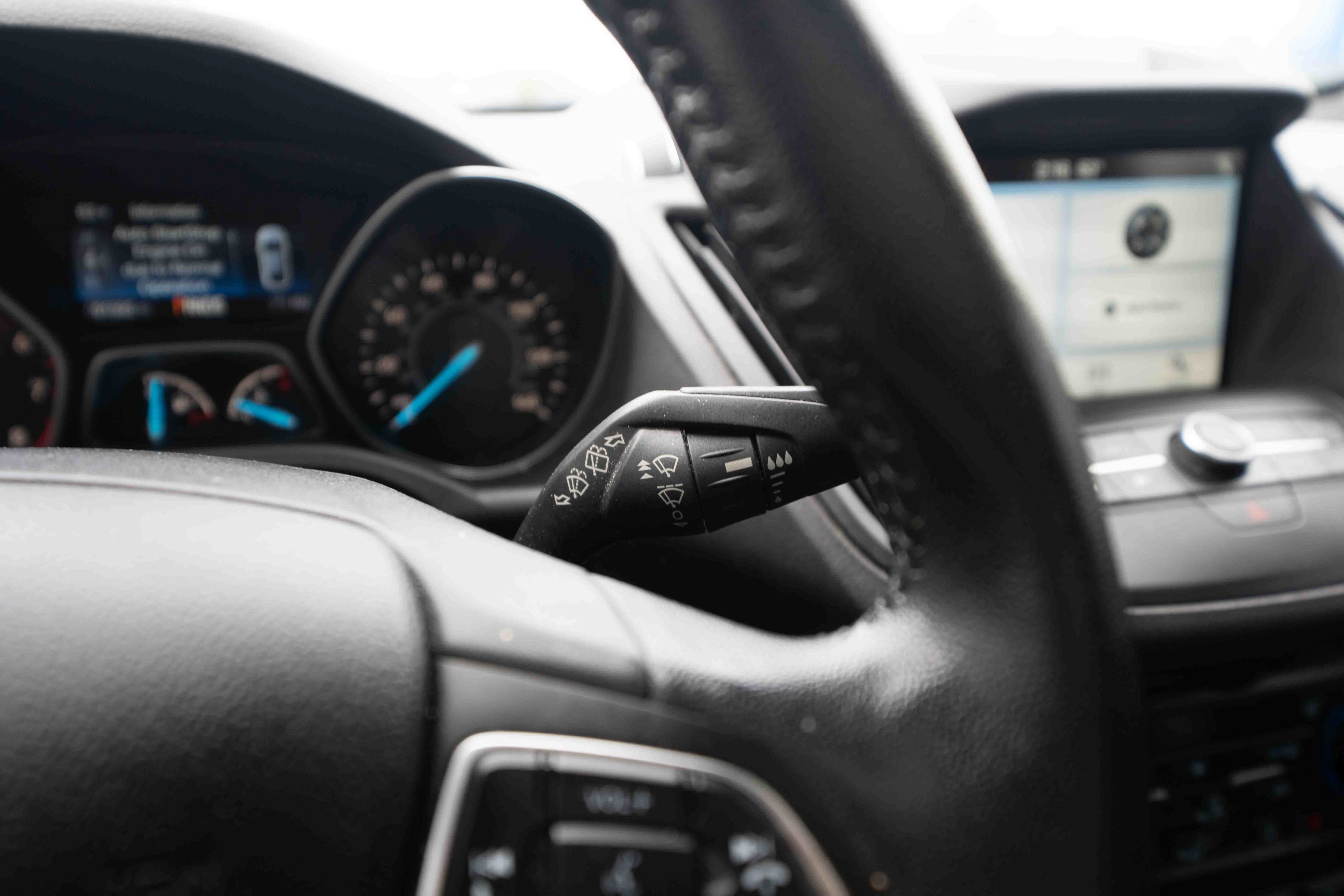 Used 2019 Ford Escape SEL AWD/4WD image 14