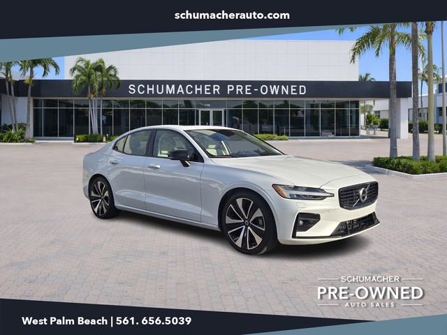 Used 2022 Volvo S60 B5 Momentum w/ Premium Package image 1