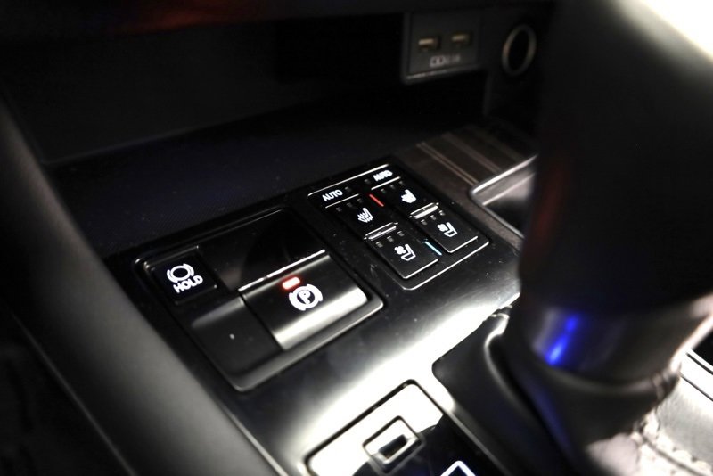 Used 2020 Lexus RX 350L Luxury image 22
