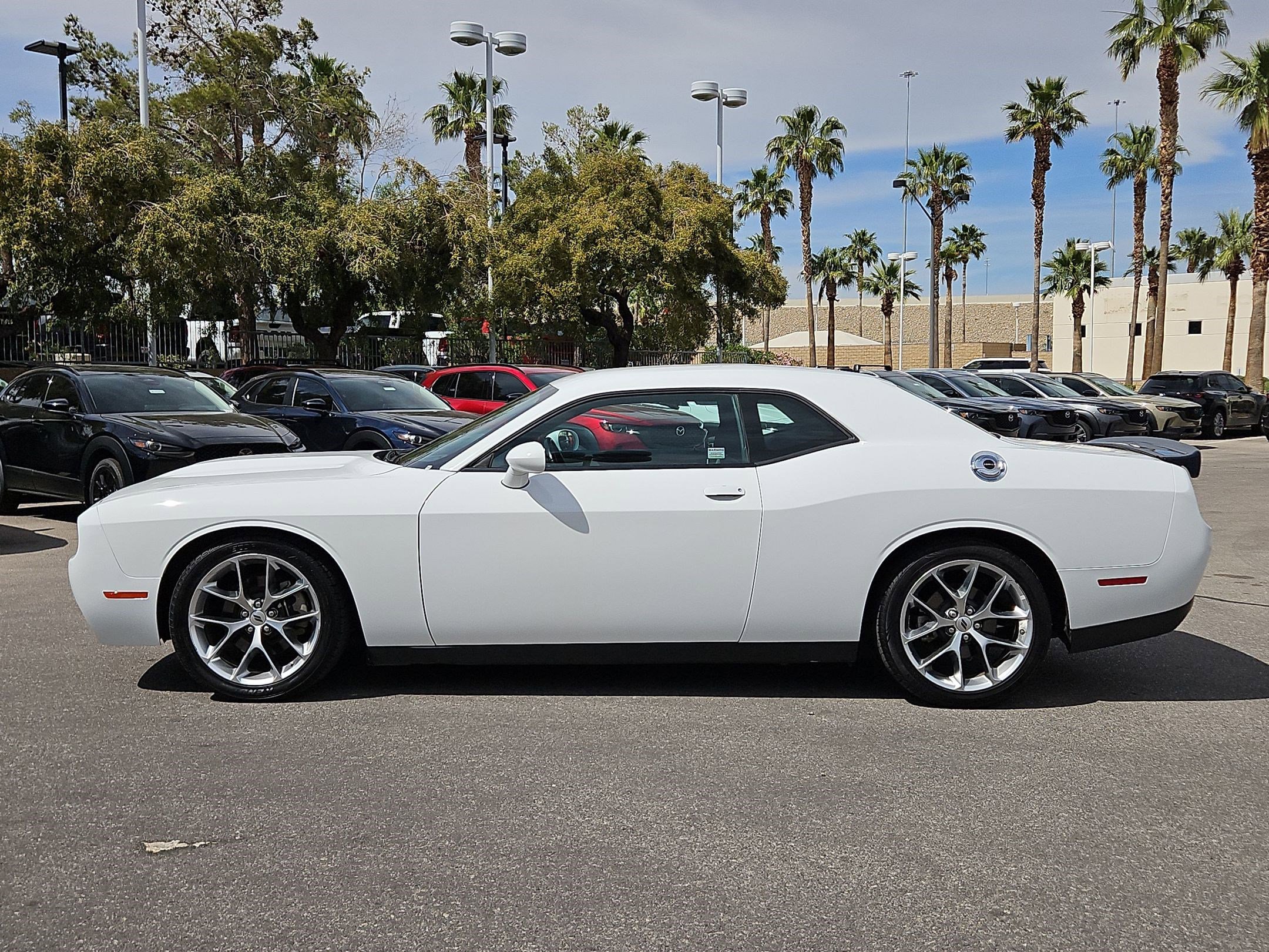 Used 2022 Dodge Challenger GT image 2