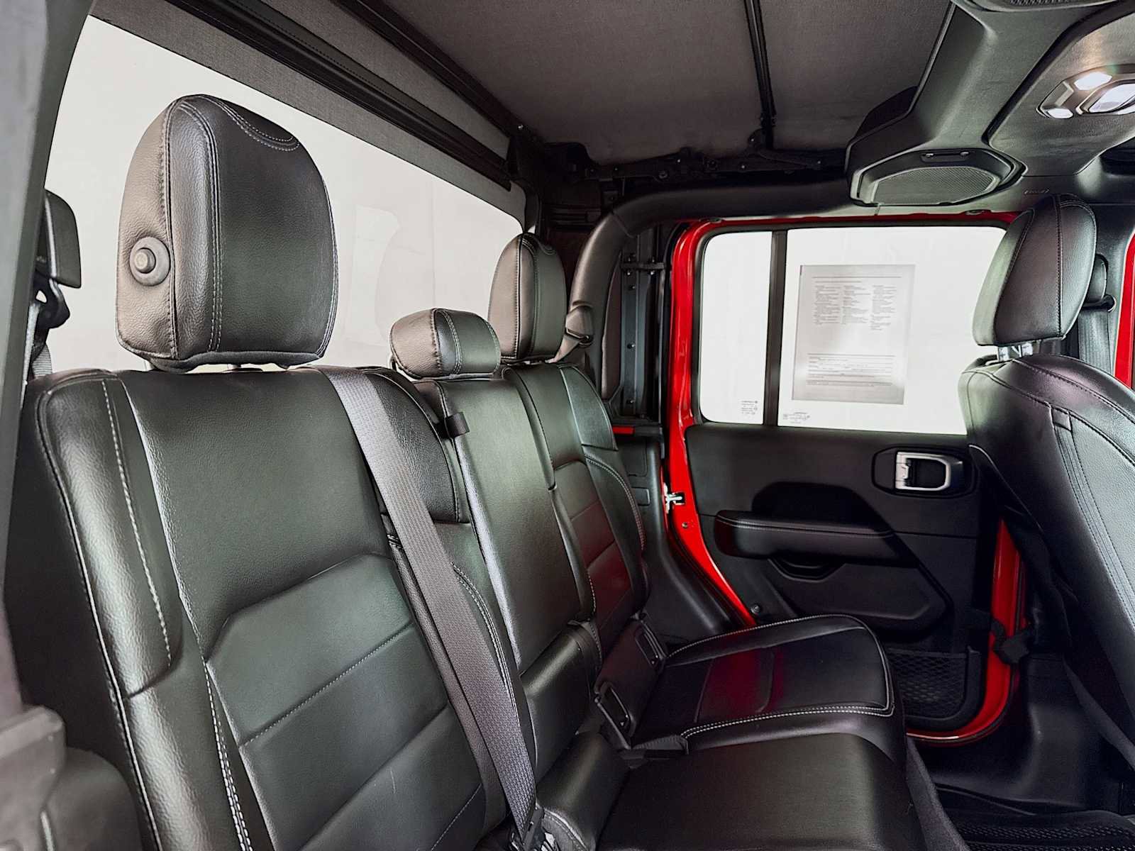 Used 2021 Jeep Gladiator Overland image 24