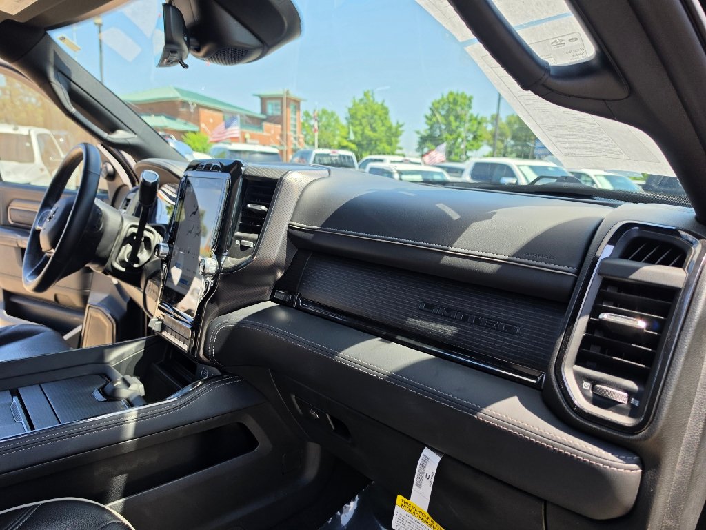 Used 2024 RAM 2500 Limited AWD/4WD image 12
