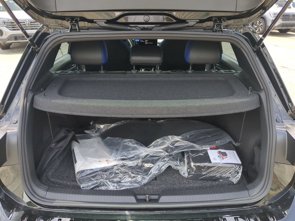New 2026 Volkswagen Golf AWD/4WD image 8