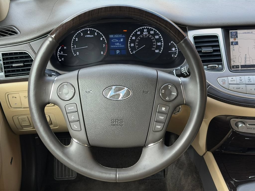 Used 2010 Hyundai Genesis 4.6 w/ Technology Pkg 5 RWD image 19