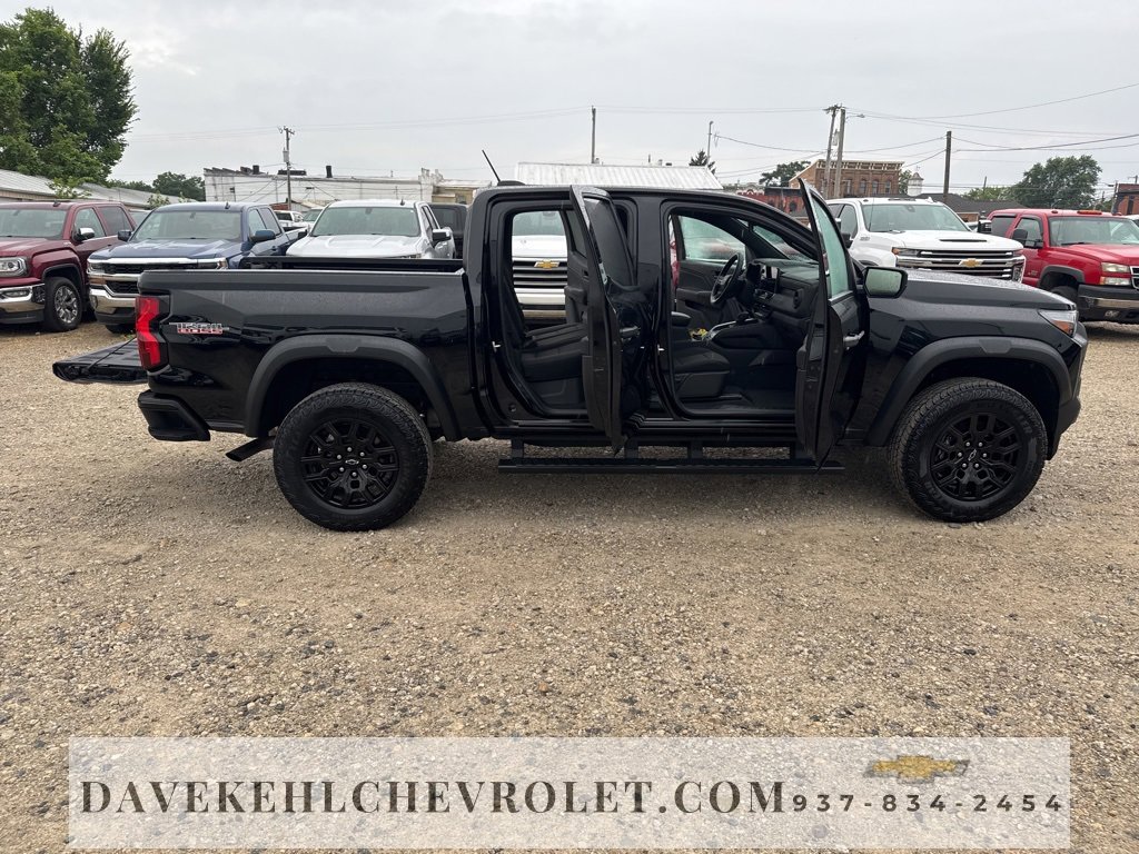 Used 2024 Chevrolet Colorado Trail Boss w/ Technology Package image 32