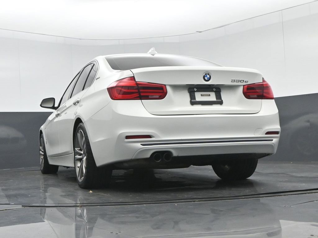 Used 2018 BMW 330e image 53