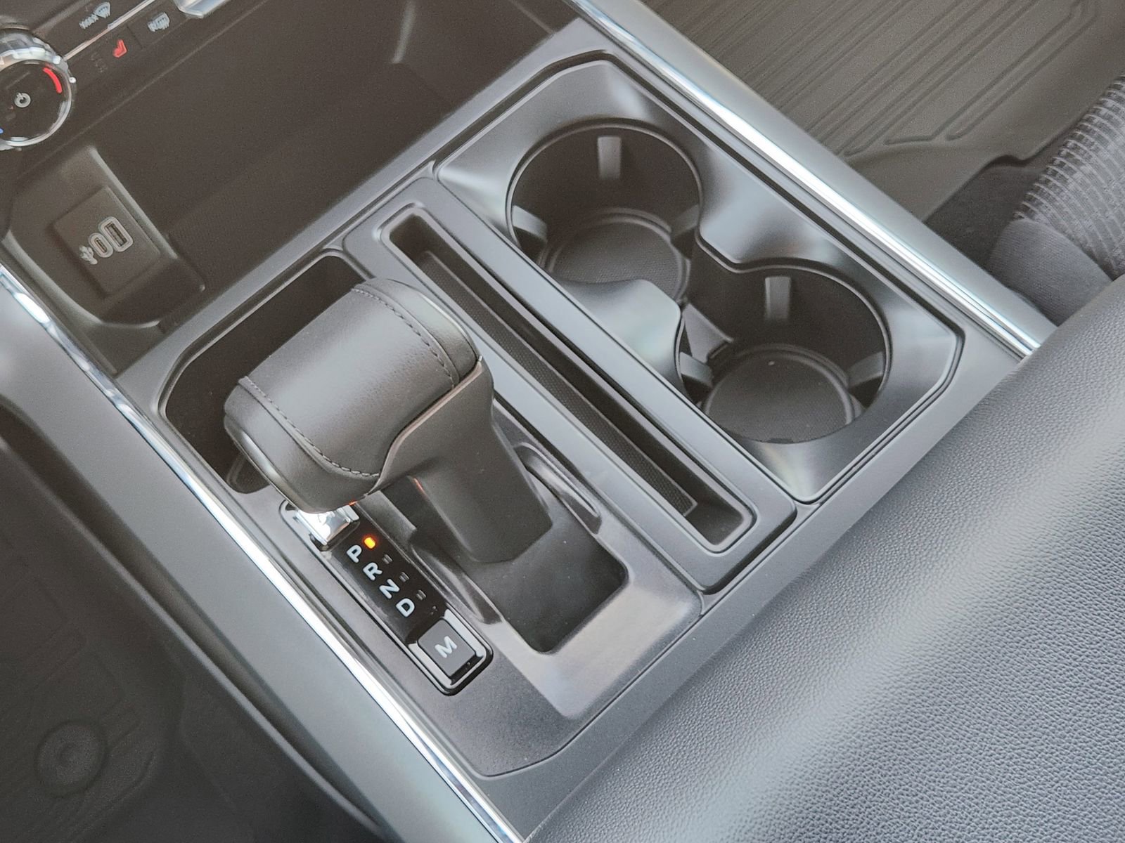 New 2026 Ford F150 XLT w/ Equipment Group 302A MID image 21