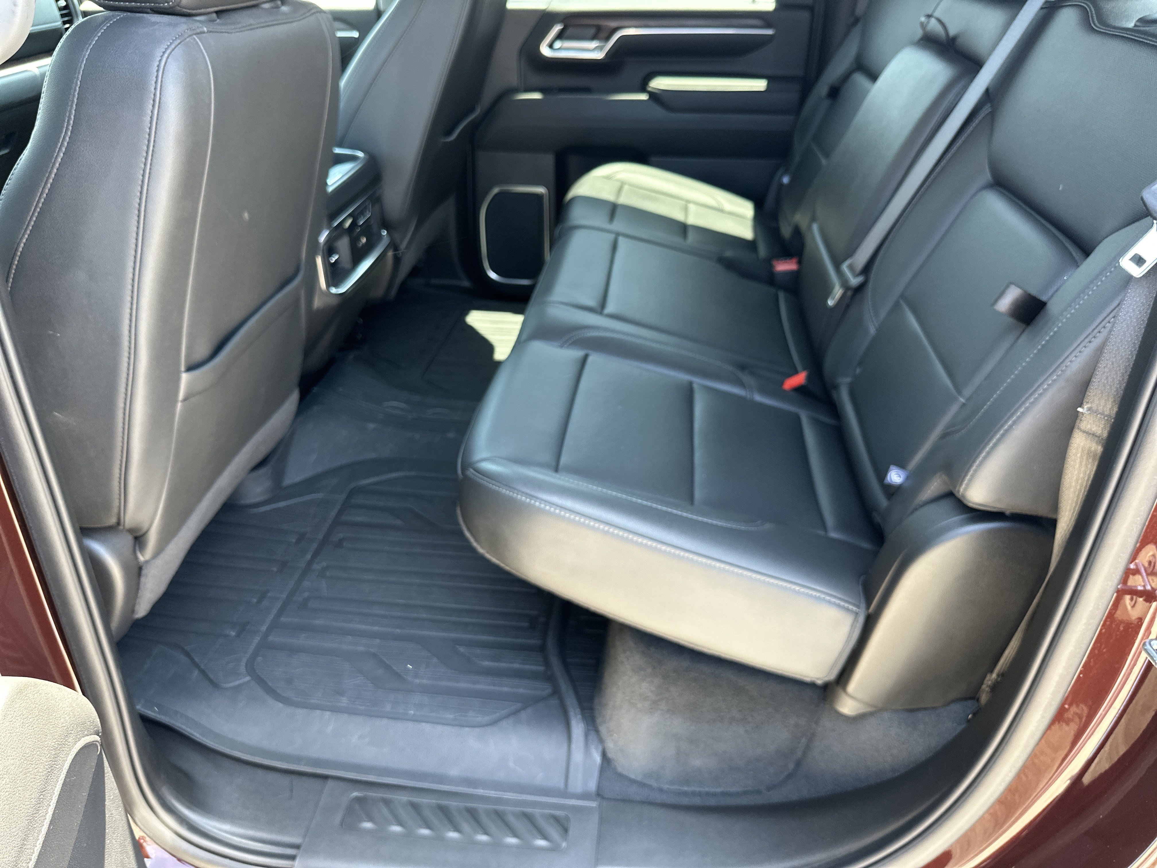 Certified 2024 GMC Sierra 2500 SLT w/ SLT Premium Package AWD/4WD image 24