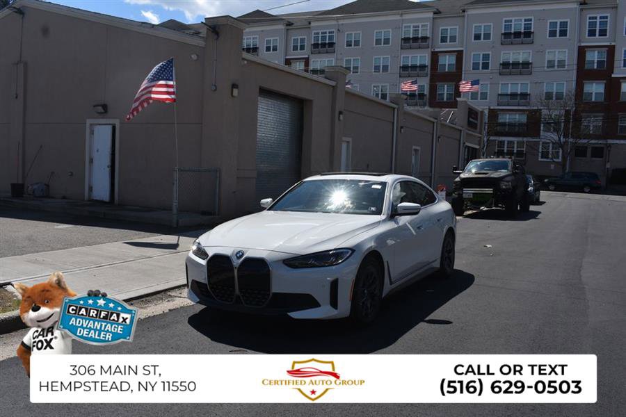 Used 2023 BMW i4 eDrive40 w/ Premium Package image 2