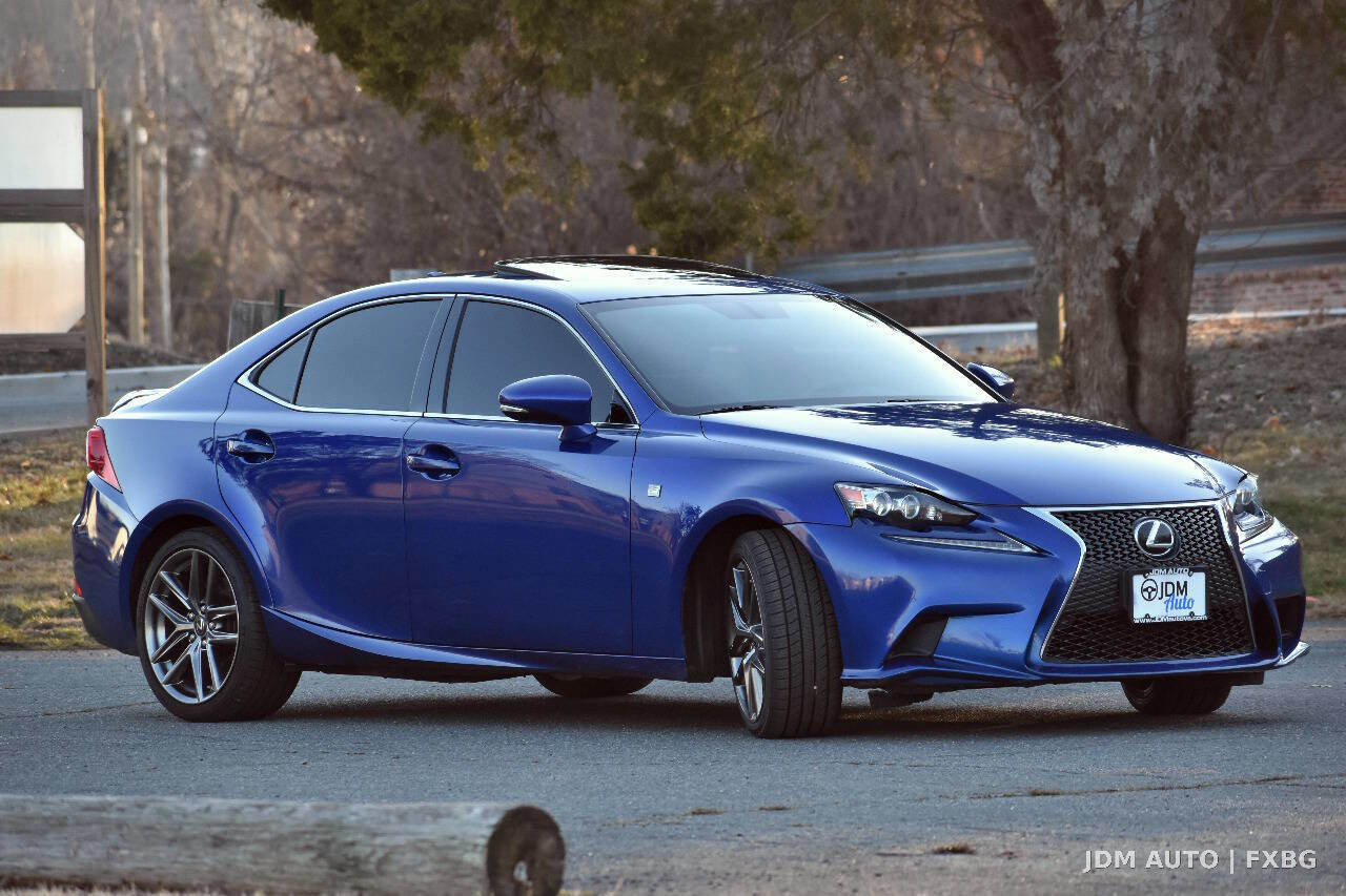 Used 2016 Lexus IS 300 AWD w/ F Sport Package image 5