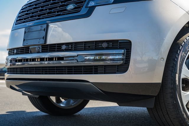 Used 2023 Land Rover Range Rover SE image 17