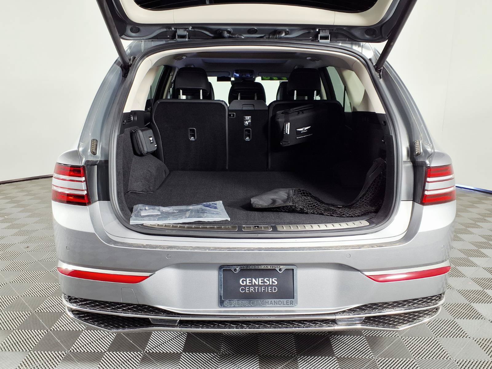 Certified 2026 Genesis GV80 2.5T Select AWD/4WD image 8