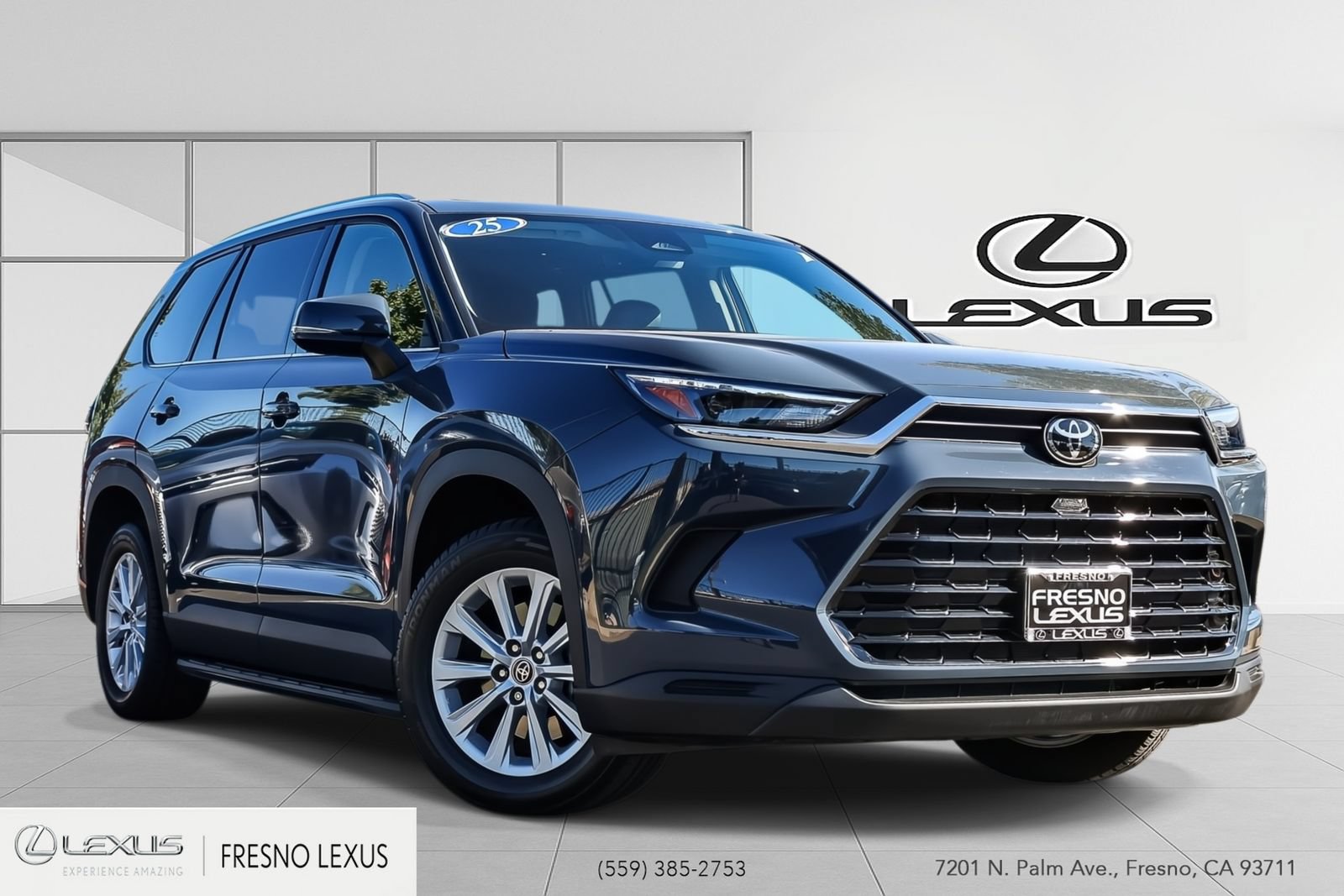 Used 2025 Toyota Grand Highlander AWD image 1