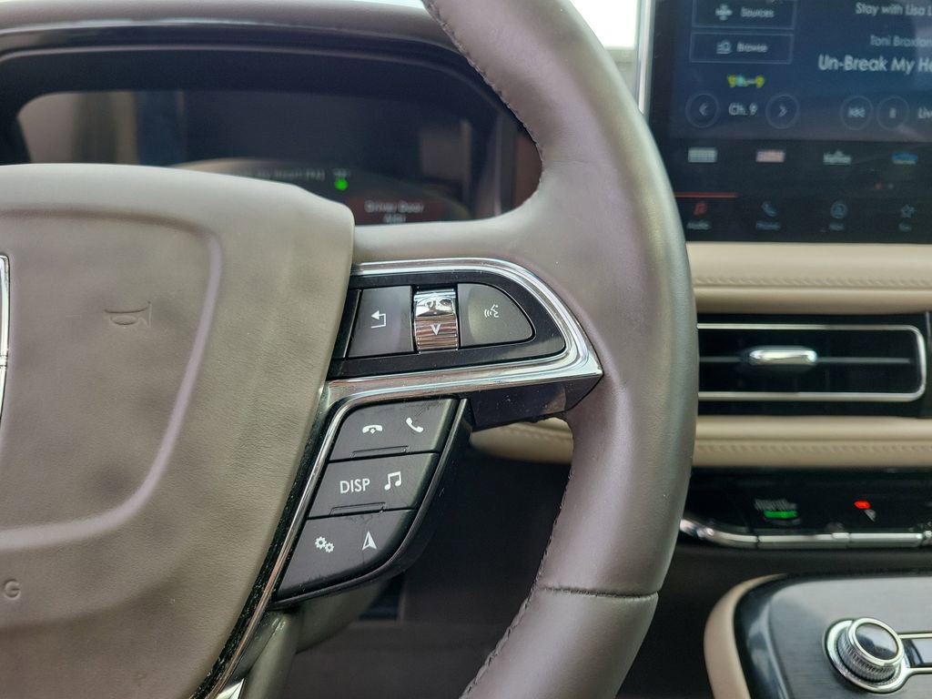 Certified 2022 Lincoln Nautilus Reserve w/ Equipment Group 201A image 26