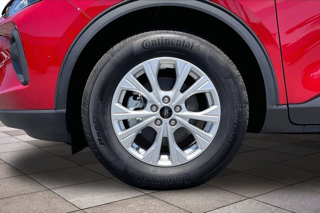 New 2026 Ford Escape Active w/ Active Premium Tech Pack FWD image 11