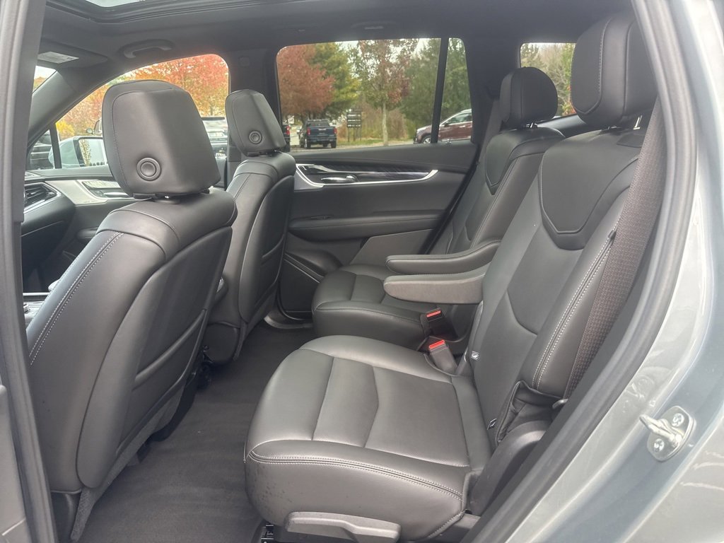 Certified 2025 Cadillac XT6 Premium Luxury image 18