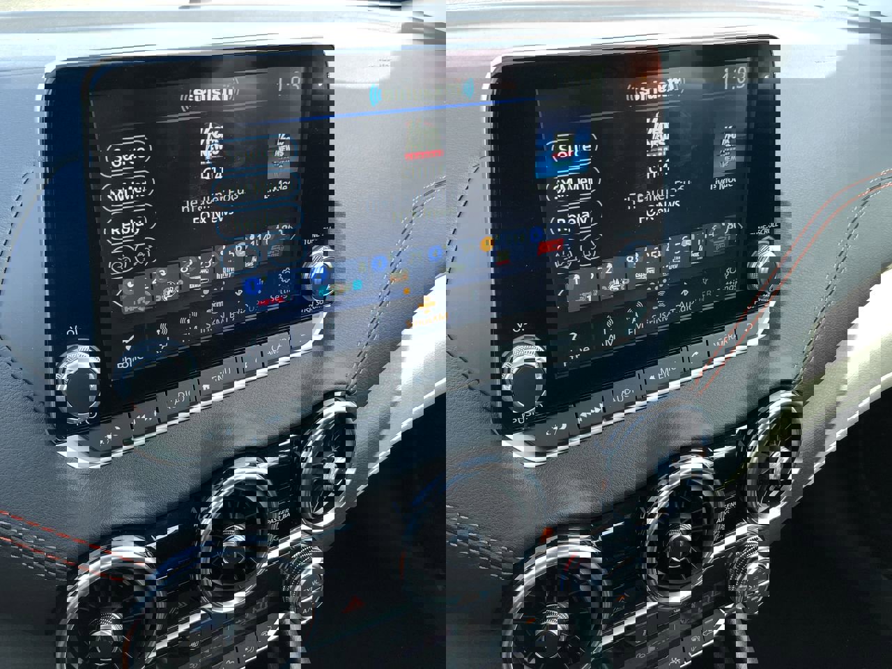 New 2025 Nissan Sentra SR w/ Midnight Edition image 28