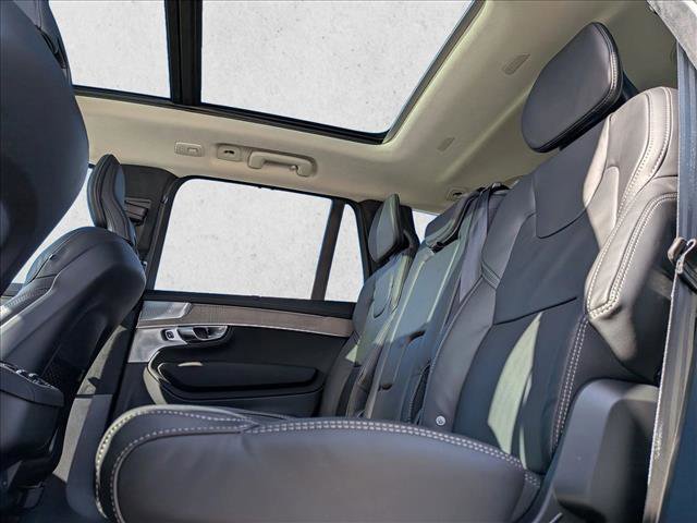 New 2026 Volvo XC90 B6 Ultra w/ Lounge Package image 17