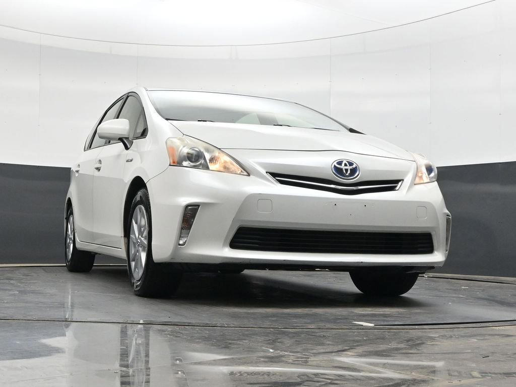 Used 2014 Toyota Prius V Three FWD image 27