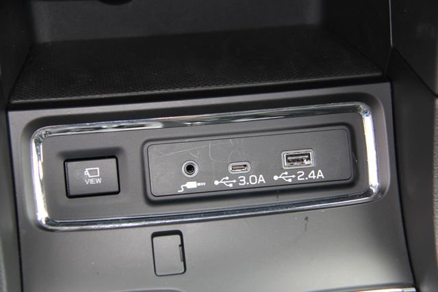 Used 2025 Subaru Ascent Limited AWD/4WD image 29